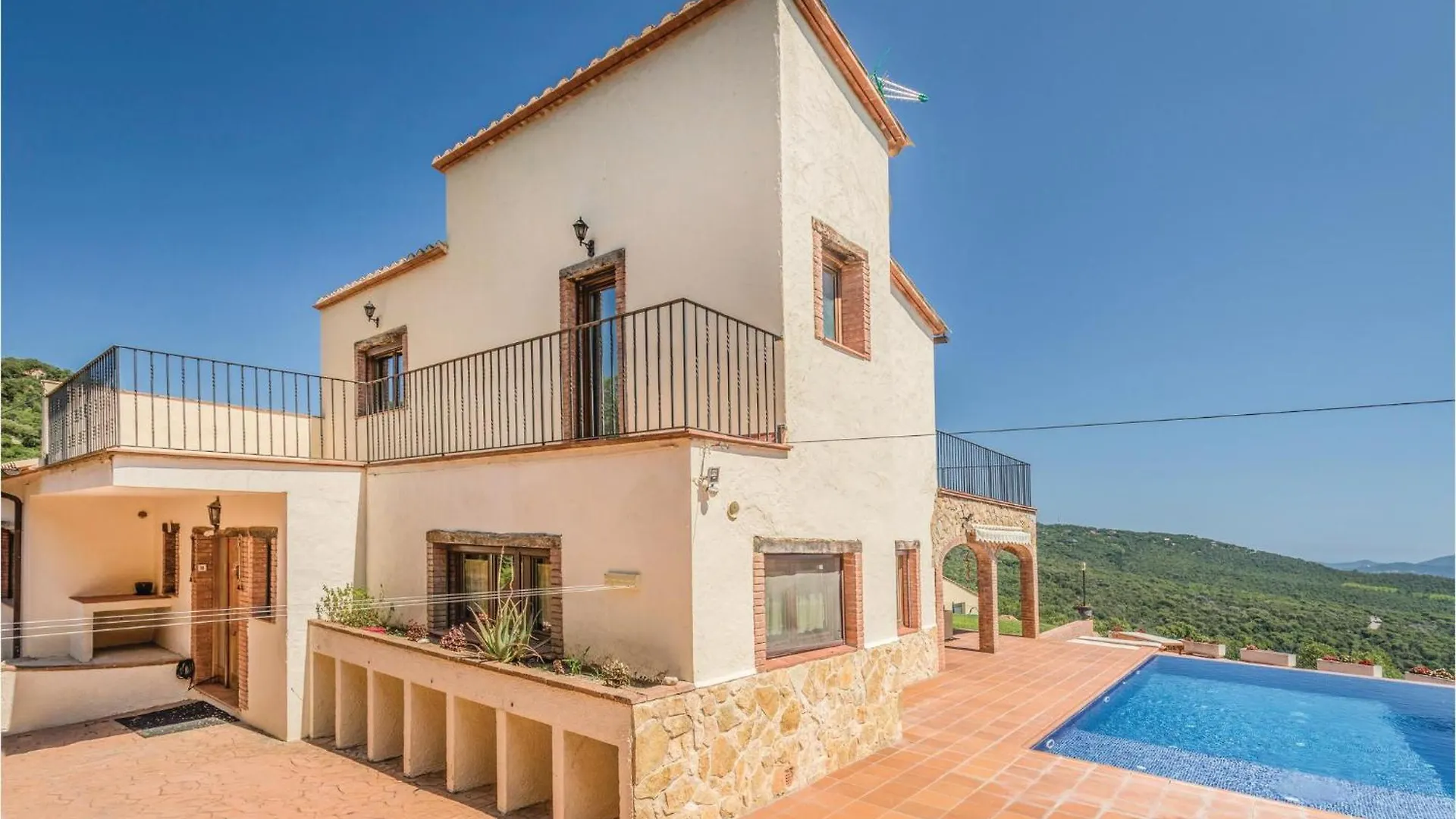 Amazing Home In Sant Miquel Daro With Wifi Romanyá de la Selva 0*,  Spagna